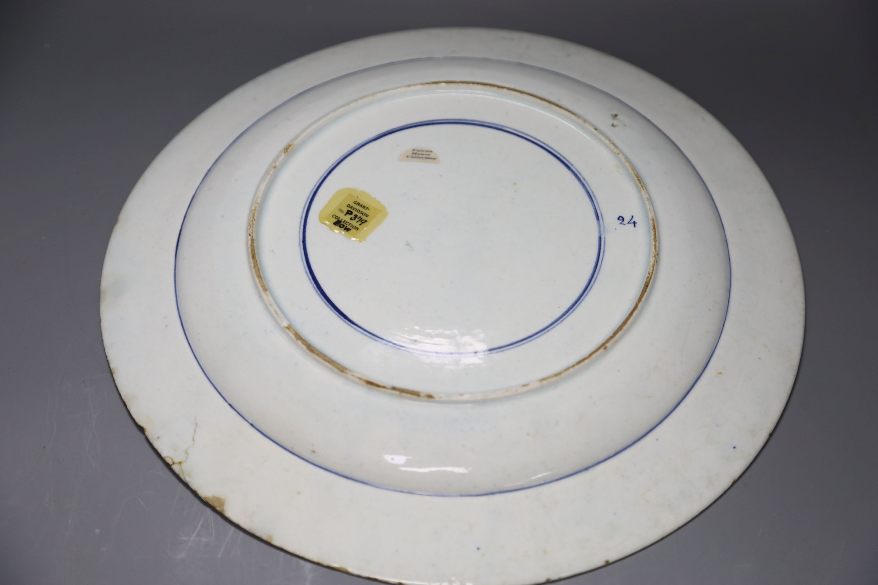 An 18th century Bow blue and white charger, diameter 32cm